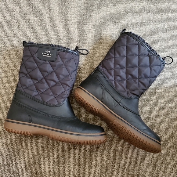 Coach Samara black quilted winter boots, size 7.5